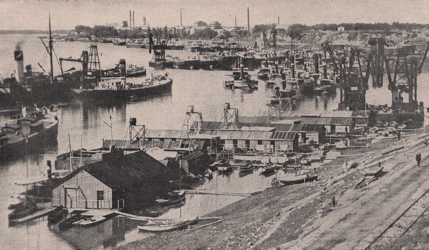 The Danube port of Brăila, 1917